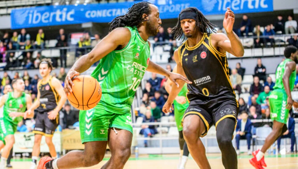 Rusell se enfrenta al Lliria en el partido del Ciutat Rusell se enfrenta al Lliria en el partido del Ciutat