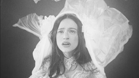 Rosal&iacute;a en el videoclip de 'Focu 'ranni'