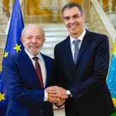 El presidente de Brasil, Lula da Silva, y el presidente del Gobierno, Pedro Sánchez