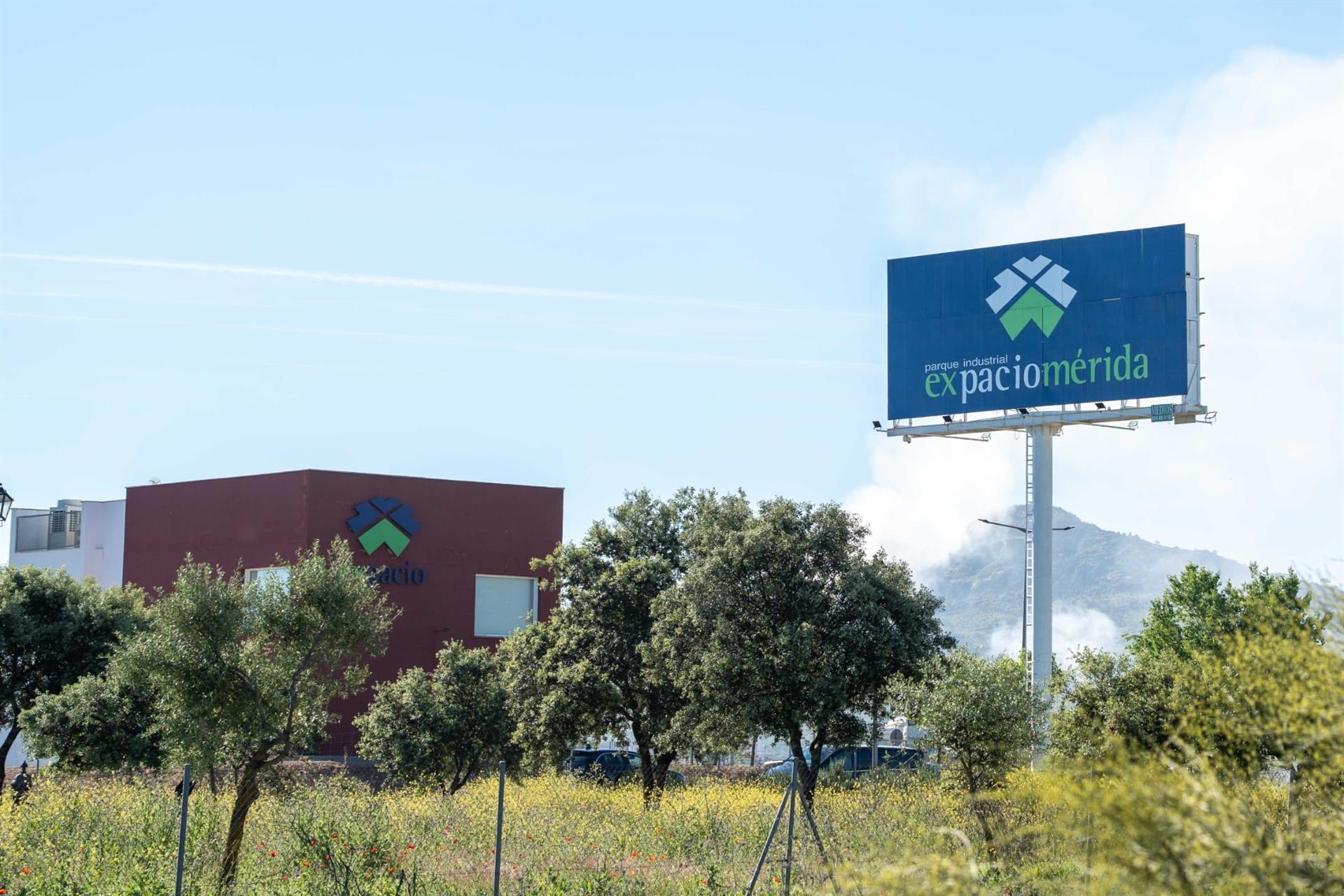 El Ayuntamiento de Mérida concede la licencia definitiva al proyecto de la fábrica de cátodos de Hunan Yuneng El Ayuntamiento de Mérida concede la licencia definitiva al proyecto de la fábrica de cátodos de Hunan Yuneng