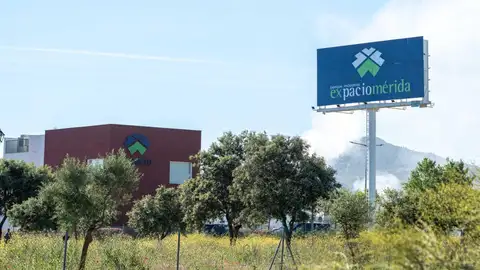 El Ayuntamiento de Mérida concede la licencia definitiva al proyecto de la fábrica de cátodos de Hunan Yuneng El Ayuntamiento de Mérida concede la licencia definitiva al proyecto de la fábrica de cátodos de Hunan Yuneng