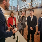 Valdepeñas establece contactos comerciales con la ciudad china de Luzhou Valdepeñas establece contactos comerciales con la ciudad china de Luzhou