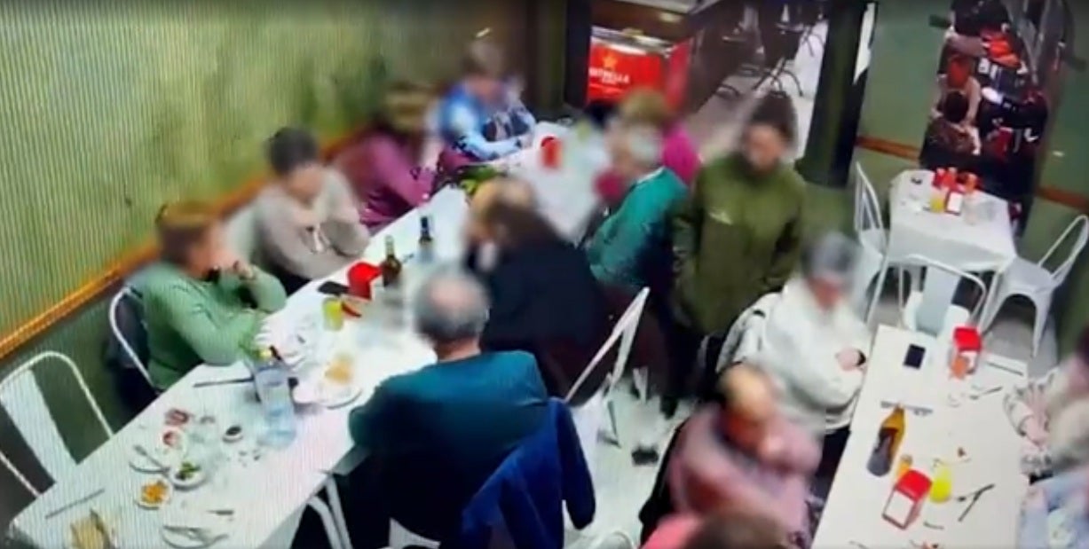 Detenida por hurtar la cartera a un cliente de un bar de Alberic Detenida por hurtar la cartera a un cliente de un bar de Alberic