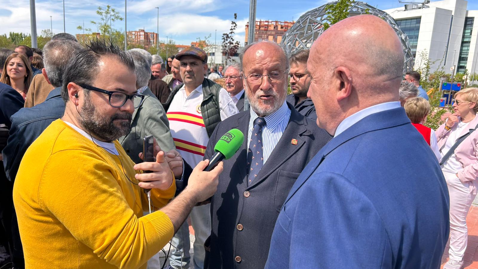 Reconocimiento a los 20 años de Javier León de la Riva como alcalde Reconocimiento a los 20 años de Javier León de la Riva como alcalde
