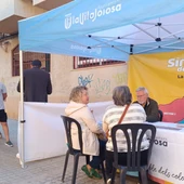 El Síndic de Barri Pedro Ramis recoge las propuestas y sugerencias de los vecinos de Poble Nou-Paradís El Síndic de Barri Pedro Ramis recoge las propuestas y sugerencias de los vecinos de Poble Nou-Paradís
