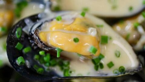 Mejillones al cabrales