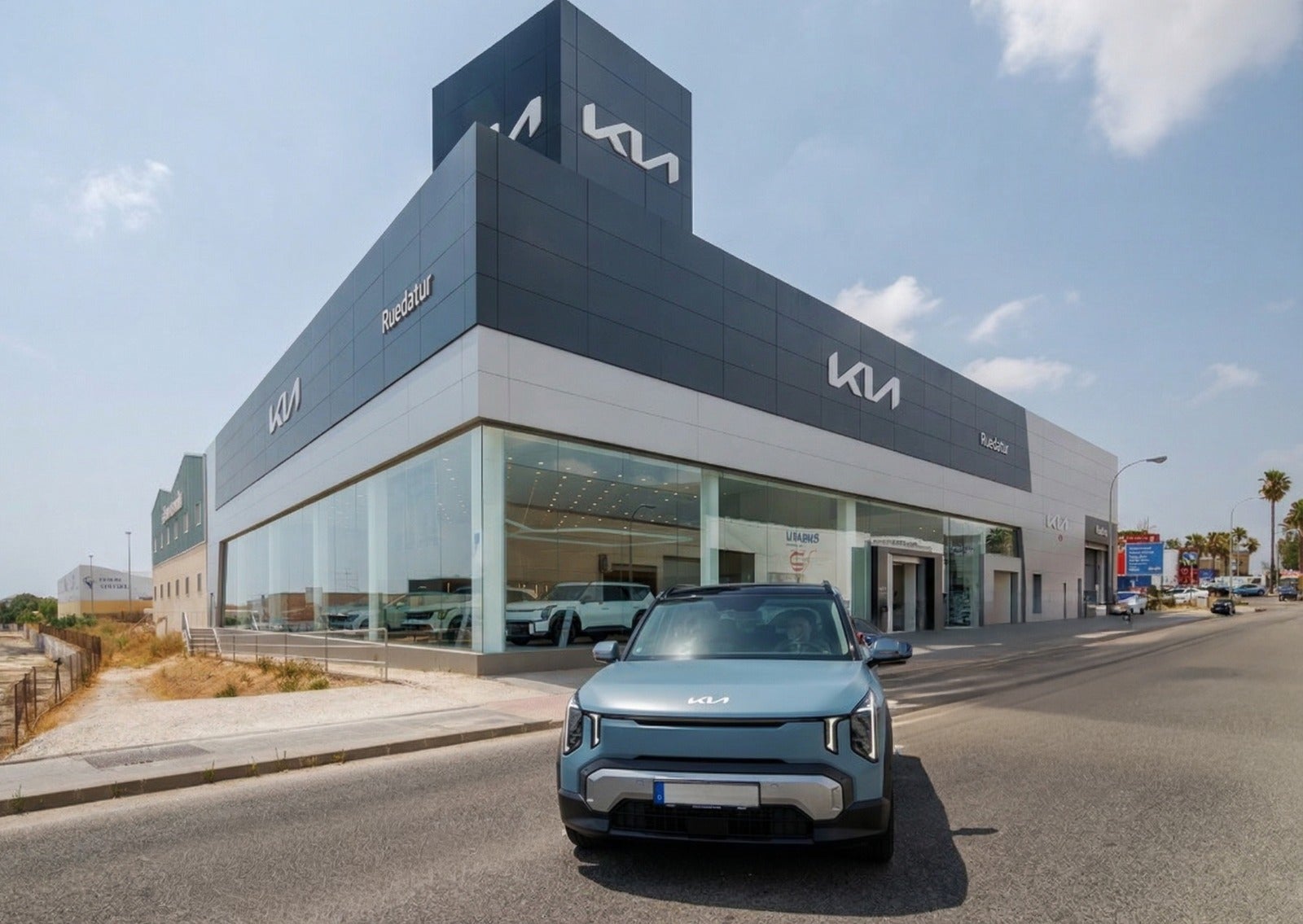 El coche eléctrico por menos de 25.000€ que quiere revolucionar Málaga llega a Kia Ruedatur El coche eléctrico por menos de 25.000€ que quiere revolucionar Málaga llega a Kia Ruedatur