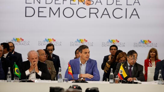 Pedro S&aacute;nchez preside la IV Cumbre En Defensa de la Democracia