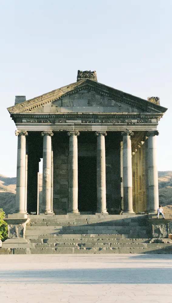 Templos Romanos en Armenia Templos Romanos en Armenia