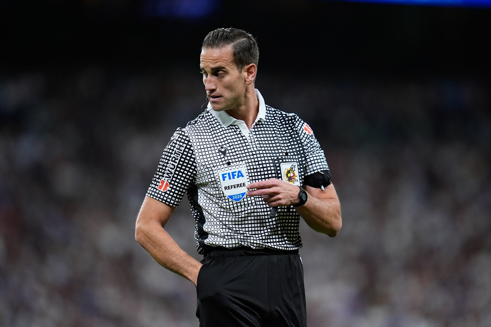 Así es la RefCam, la tecnología que se estrenará en la final de la Copa del Rey: el partido desde la mirada del árbitro Así es la RefCam, la tecnología que se estrenará en la final de la Copa del Rey: el partido desde la mirada del árbitro