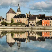 Valle de la Dordoña Valle de la Dordoña