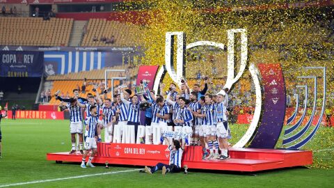 La Real Sociedad levanta el t&iacute;tulo de la Copa del Rey