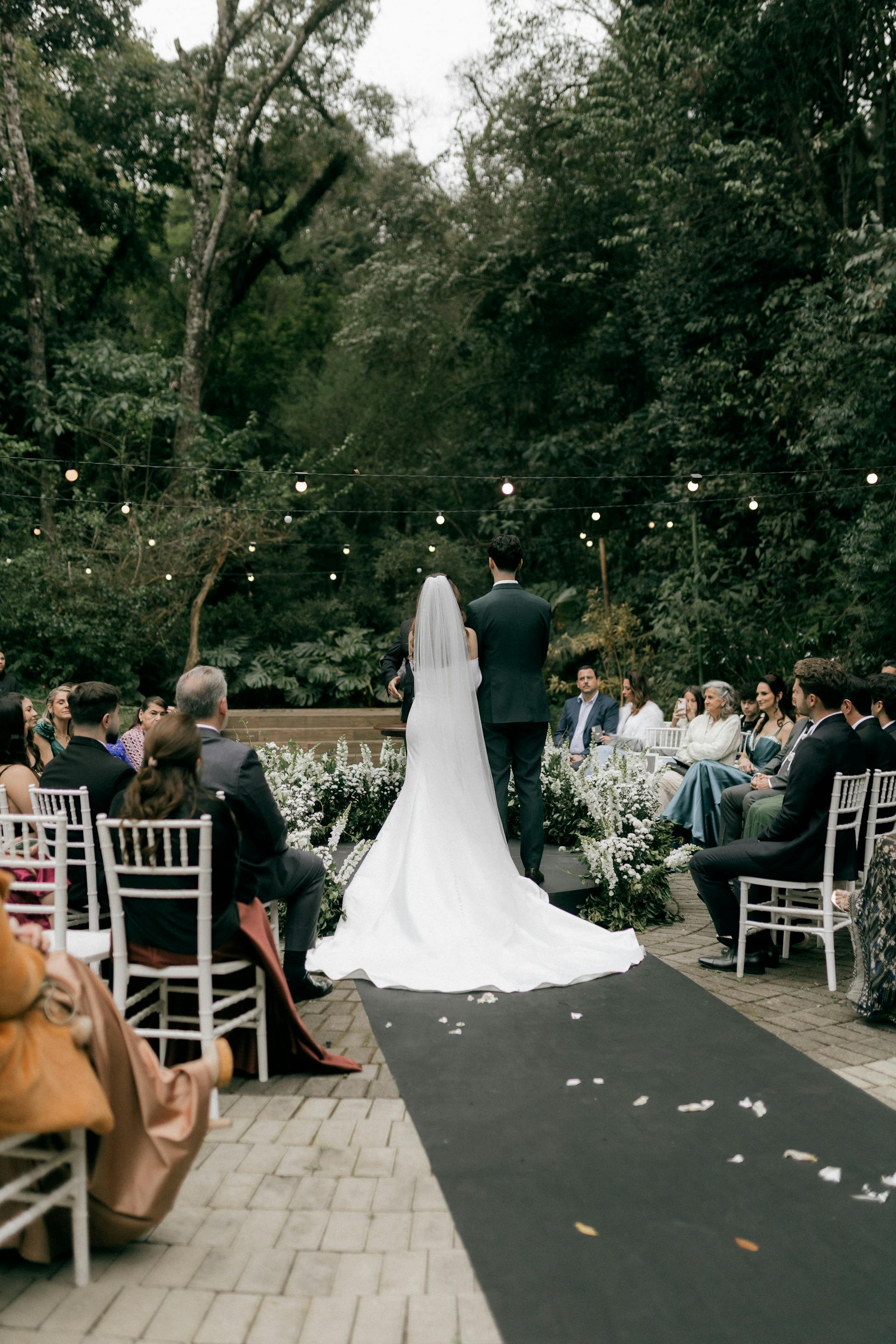 Imagen de archivo de una pareja el día de su boda Imagen de archivo de una pareja el día de su boda