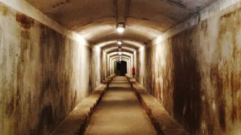 Almería actúa de urgencia para salvar los grafitis históricos de los refugios de la Guerra Civil Almería actúa de urgencia para salvar los grafitis históricos de los refugios de la Guerra Civil