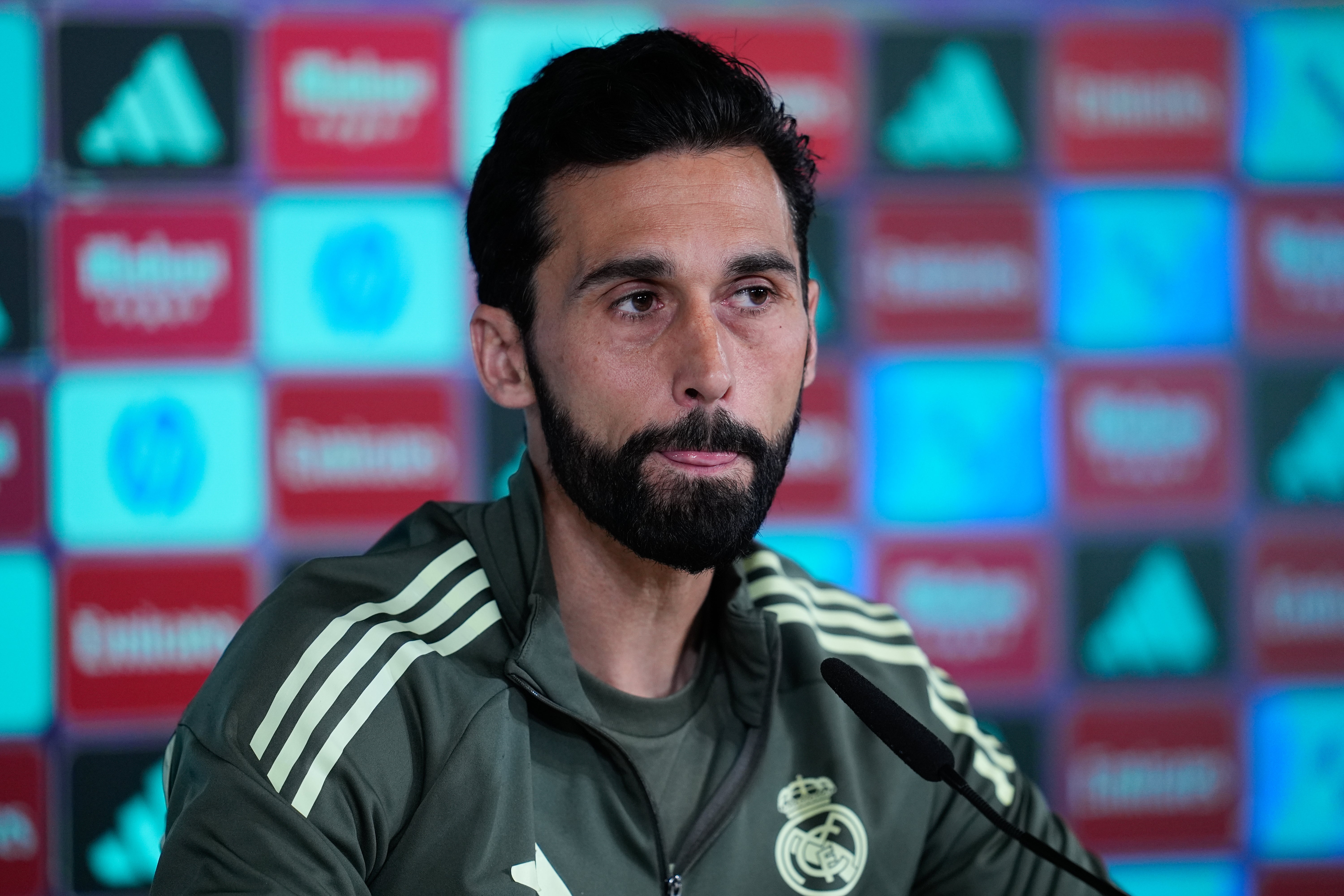 Arbeloa: "Circunstancias como la del Girona explican por qué se ganan más Champions" Arbeloa: "Circunstancias como la del Girona explican por qué se ganan más Champions"