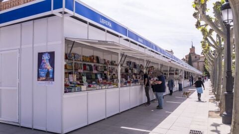 Casetas de la Feria del Libro de Alcal&aacute; de Henares