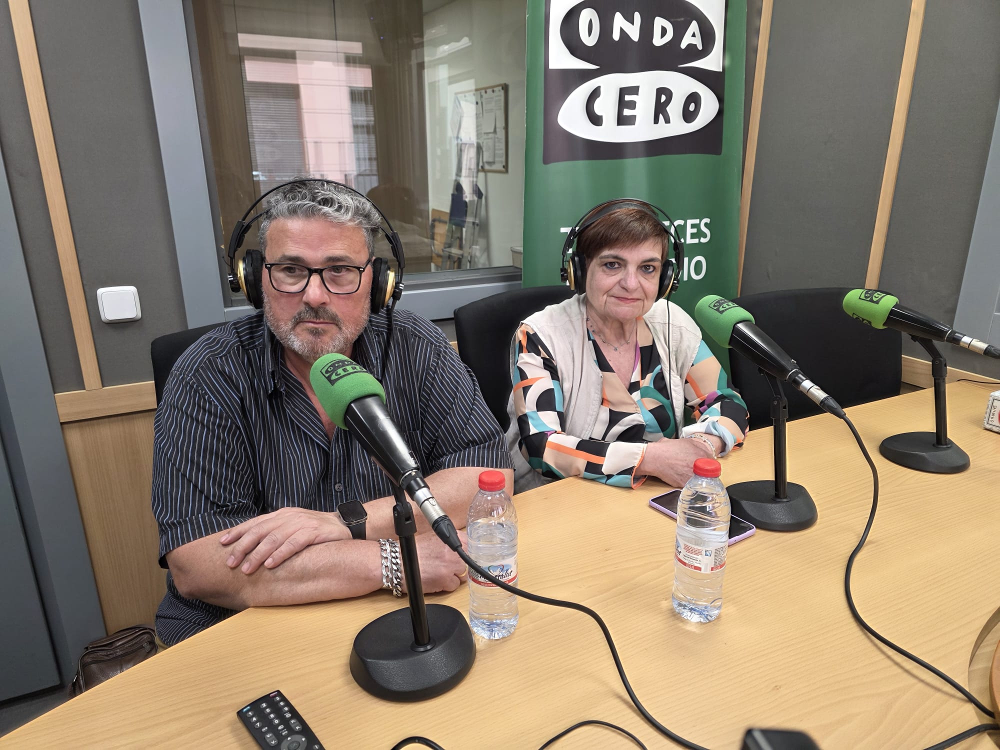 La desaparición de los aparcamientos en la Plaza Manuel Azaña enfrenta a colectivos vecinales y Ayuntamiento La desaparición de los aparcamientos en la Plaza Manuel Azaña enfrenta a colectivos vecinales y Ayuntamiento