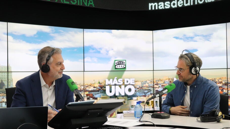 M&aacute;ximo Huerta con Carlos Alsina