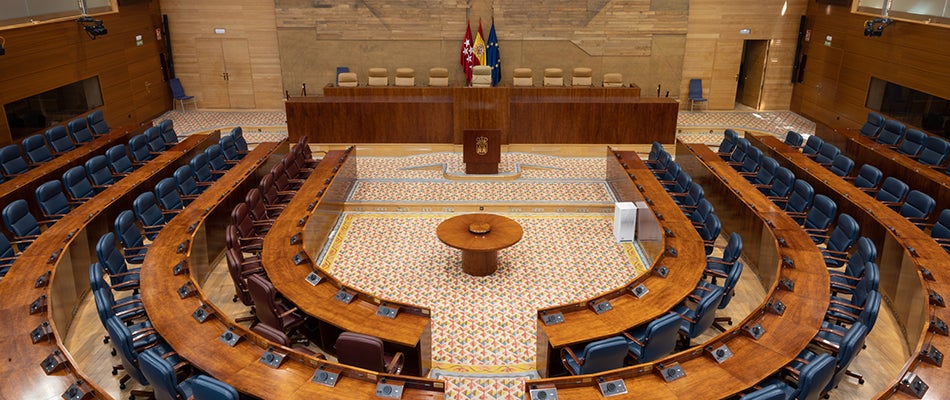 VOX invita a Ayuso a denunciar al PP si las propuestas de prioridad nacional en el acuerdo de Extremadura “son ilegales” VOX invita a Ayuso a denunciar al PP si las propuestas de prioridad nacional en el acuerdo de Extremadura “son ilegales”