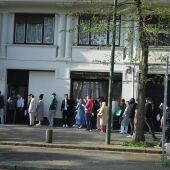 Colas en el consulado de Marruecos en Bilbao
