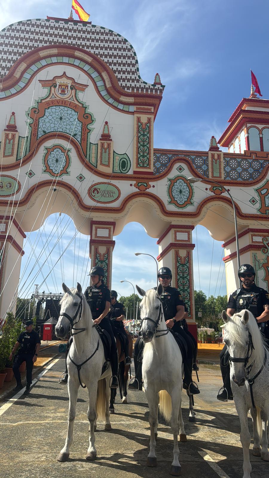 2.900 efectivos para el dispositivo especial de Policía Nacional y Guardia Civil en la Feria de Sevilla 2.900 efectivos para el dispositivo especial de Policía Nacional y Guardia Civil en la Feria de Sevilla