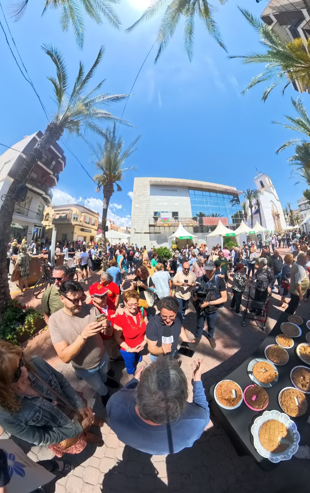 Dolores celebra desde este jueves el fin de campaña de la alcachofa con una completa agenda de actos para su VIII Fiesta Gastrocultural Dolores celebra desde este jueves el fin de campaña de la alcachofa con una completa agenda de actos para su VIII Fiesta Gastrocultural