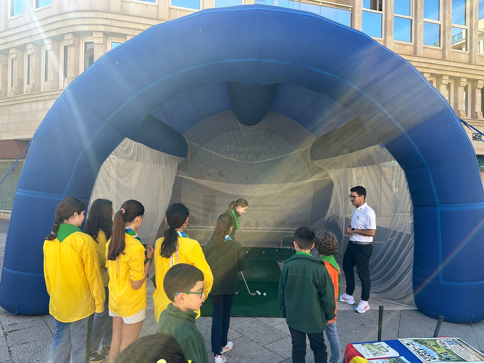 La Plaza del Altozano volvió a acoger una masterclass de golf La Plaza del Altozano volvió a acoger una masterclass de golf