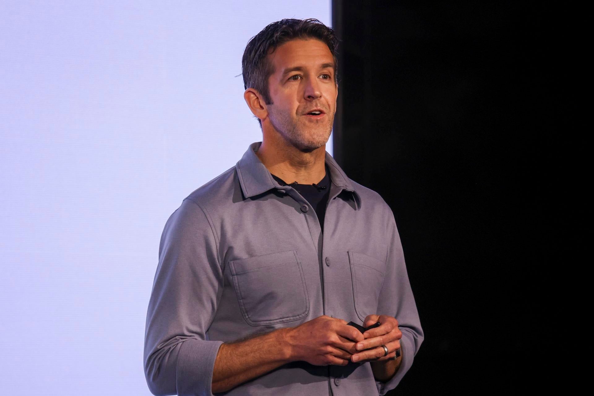 John Ternus, durante la presentación de nuevos productos de Apple en Nueva York. John Ternus, durante la presentación de nuevos productos de Apple en Nueva York.