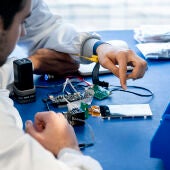 La FP Dual impulsa la inserción laboral juvenil con tasas de empleabilidad superiores al 80 %, según un estudio de Zona FP