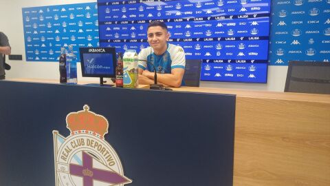 Yeremay, en la sala de prensa de la Ciudad Deportiva de Abegondo Yeremay, en la sala de prensa de la Ciudad Deportiva de Abegondo