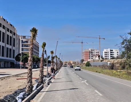 La reurbanización de la calle Cervantes en Villajoyosa continúa en marcha La reurbanización de la calle Cervantes en Villajoyosa continúa en marcha