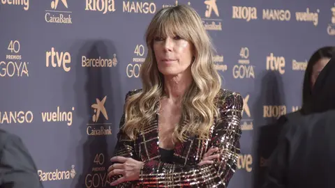 La esposa del presidente del gobierno Begoña Gómez en la alfombra roja de la 40º edición de los Premios Goya La esposa del presidente del gobierno Begoña Gómez en la alfombra roja de la 40º edición de los Premios Goya