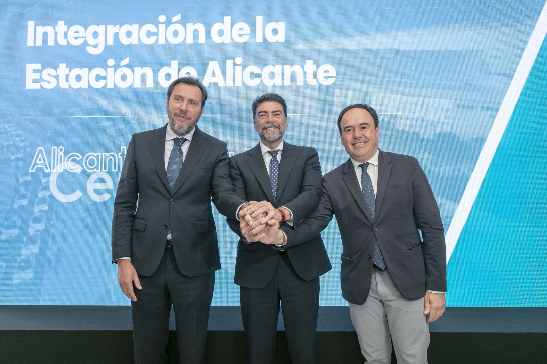 Barcala anuncia que Avant inicia el viernes la redacción del convenio que definirá plazos para el Parque Central Barcala anuncia que Avant inicia el viernes la redacción del convenio que definirá plazos para el Parque Central