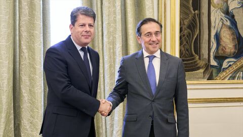 El ministro de Asuntos Exteriores, Unión Europea y Cooperación, José Manuel Albares, se reúne con el ministro principal de Gibraltar, Fabian Picardo, en el Palacio de Viana El ministro de Asuntos Exteriores, Unión Europea y Cooperación, José Manuel Albares, se reúne con el ministro principal de Gibraltar, Fabian Picardo, en el Palacio de Viana