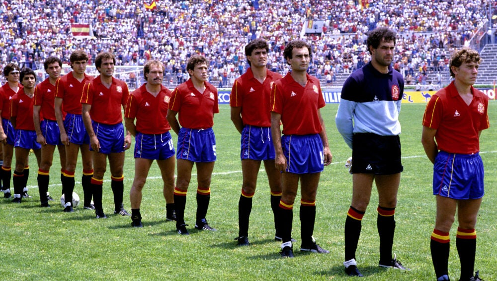 Los jugadores de la selección española en el Mundial de México 1986, encabezados por Butragueño.