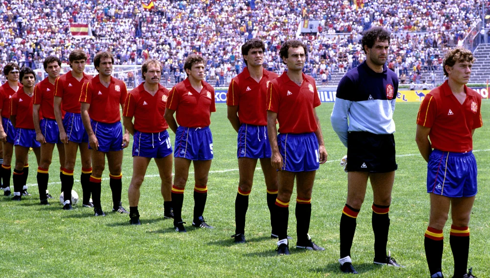 Los jugadores de la selección española en el Mundial de México 1986, encabezados por Butragueño. Los jugadores de la selección española en el Mundial de México 1986, encabezados por Butragueño.