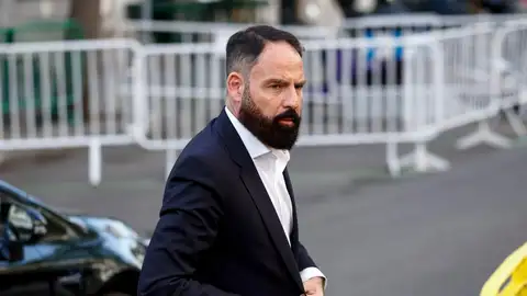 El exgerente del PSOE defiende la gestión con los pagos y niega las "chistorras": "No había billetes de 500 o 200" El exgerente del PSOE defiende la gestión con los pagos y niega las "chistorras": "No había billetes de 500 o 200"