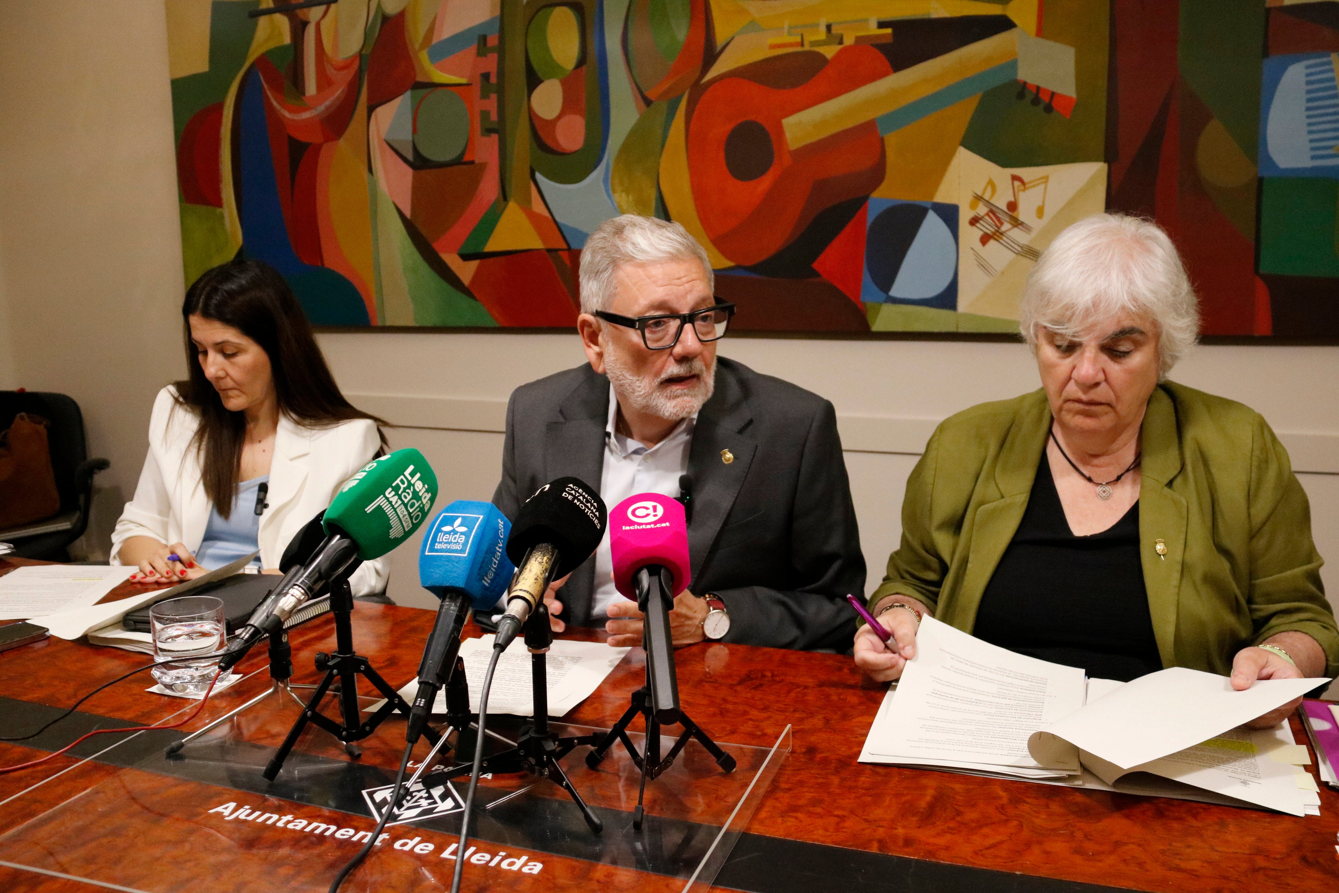 La Paeria planteja prohibir el vel integral a Lleida i obre un debat polític i jurídic sobre la seva viabilitat La Paeria planteja prohibir el vel integral a Lleida i obre un debat polític i jurídic sobre la seva viabilitat
