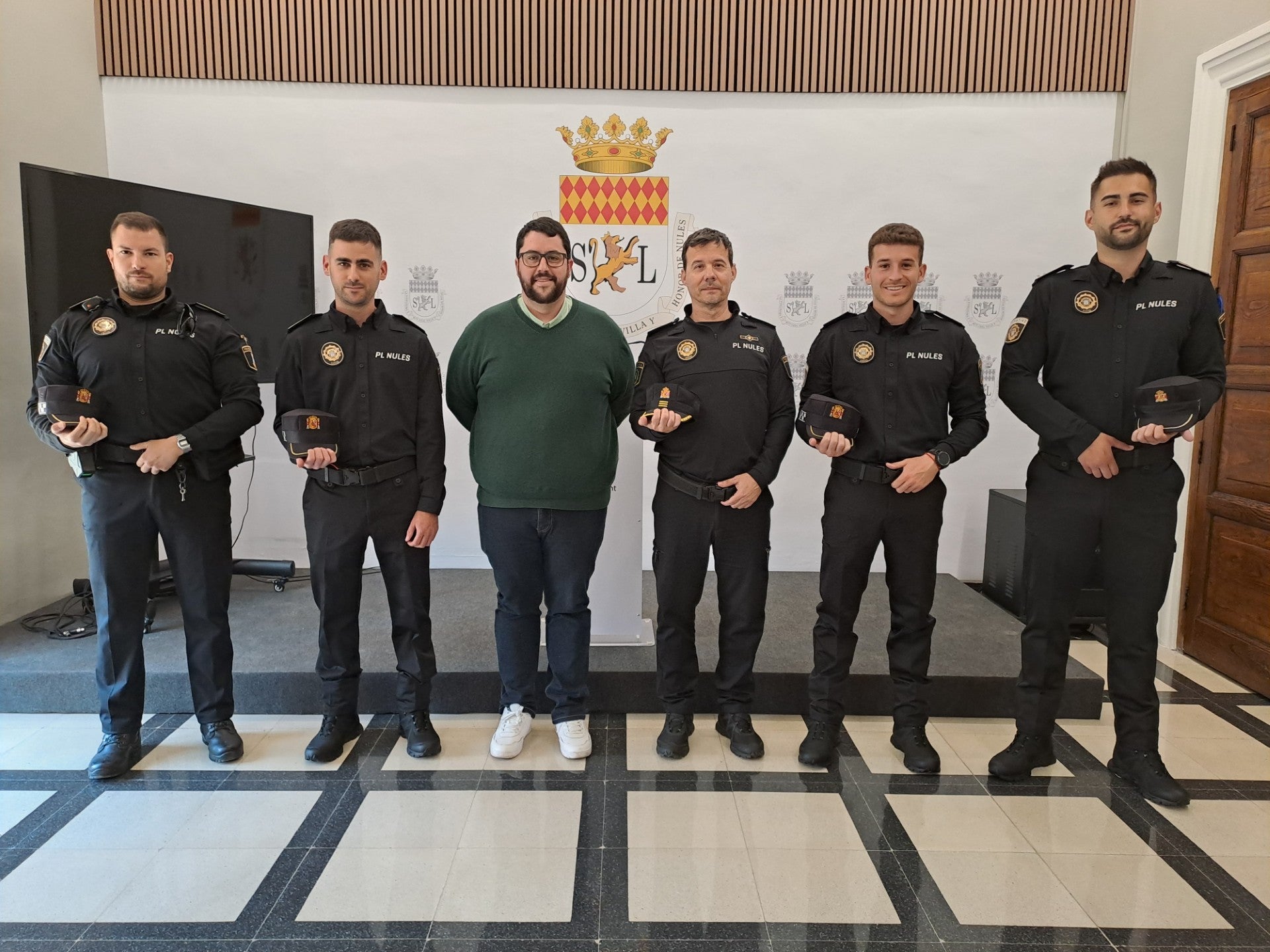 El municipio de Nules incorpora nuevos agentes a la Policía Local para cubrir las vacantes en la plantilla El municipio de Nules incorpora nuevos agentes a la Policía Local para cubrir las vacantes en la plantilla