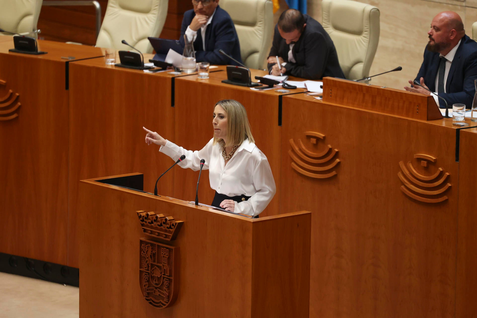 Tertulia: La 'prioridad nacional'