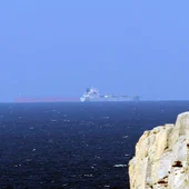 Imagen de archivo de petroleros cruzando el Estrecho de Ormuz. Imagen de archivo de petroleros cruzando el Estrecho de Ormuz.