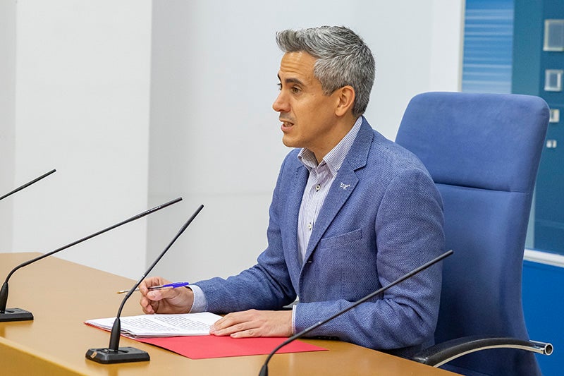 El Gobierno estudiará llevar a la Fiscalía las "graves irregularidades" de Cultura con Zuloaga El Gobierno estudiará llevar a la Fiscalía las "graves irregularidades" de Cultura con Zuloaga