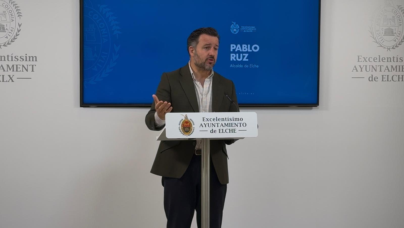 PP y Vox inician en Elche la modificación del Plan General para ordenar la implantación de campas de coches junto al aeropuerto PP y Vox inician en Elche la modificación del Plan General para ordenar la implantación de campas de coches junto al aeropuerto