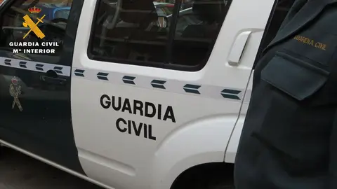 Vehículo de la Guardia Civil. - Vehículo de la Guardia Civil. -