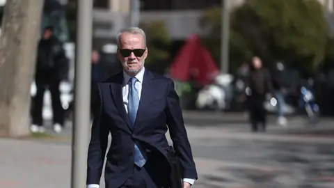 El abogado de Begoña Gómez, Antonio Camacho, a su llegada a los Juzgados de Plaza de Castilla El abogado de Begoña Gómez, Antonio Camacho, a su llegada a los Juzgados de Plaza de Castilla