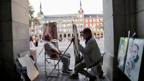 Miguel Ángel, caricaturista en la Plaza Mayor de Madrid Miguel Ángel, caricaturista en la Plaza Mayor de Madrid