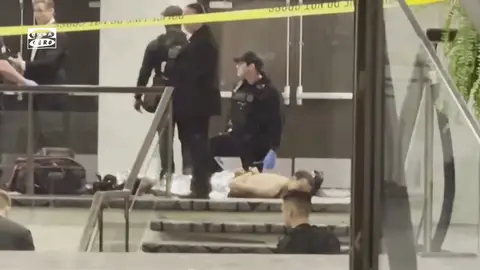 Donald Trump, evacuado ileso de la Cena de Corresponsales de la Casa Blanca tras un tiroteo Donald Trump, evacuado ileso de la Cena de Corresponsales de la Casa Blanca tras un tiroteo