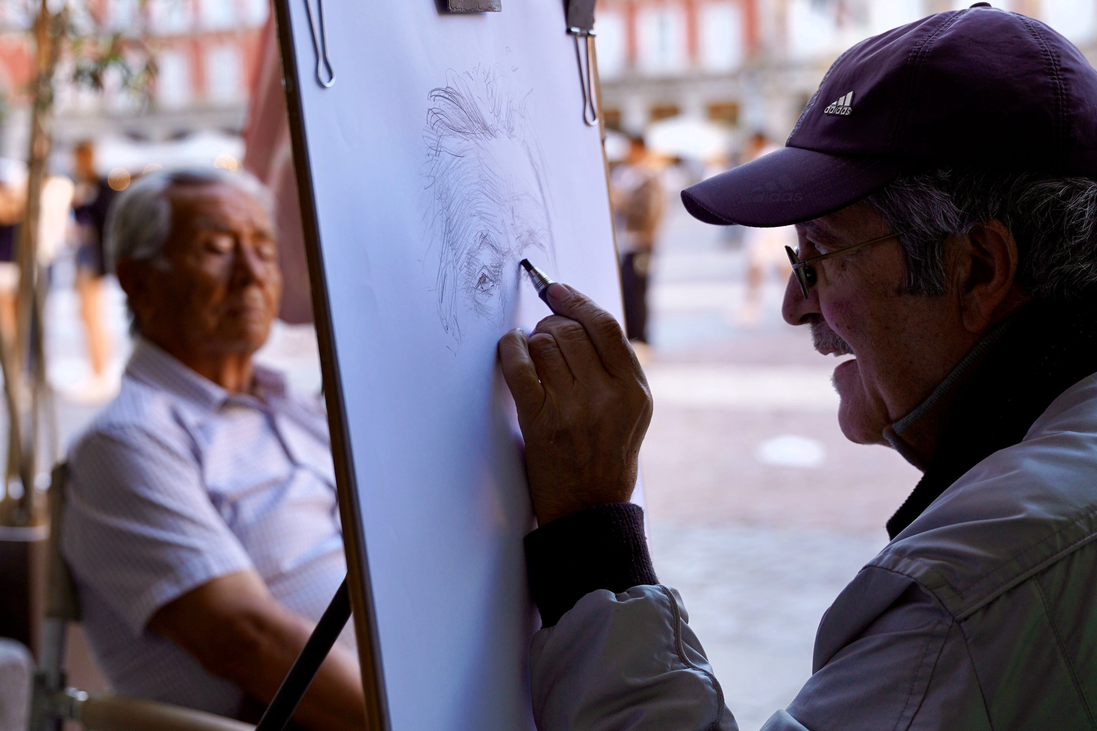 Miguel Ángel, caricaturista de la Plaza Mayor. PP. Miguel Ángel, caricaturista de la Plaza Mayor. PP.