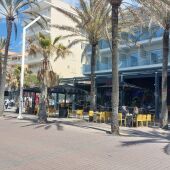 Terrazas frente a un hotel de Playa de Palma