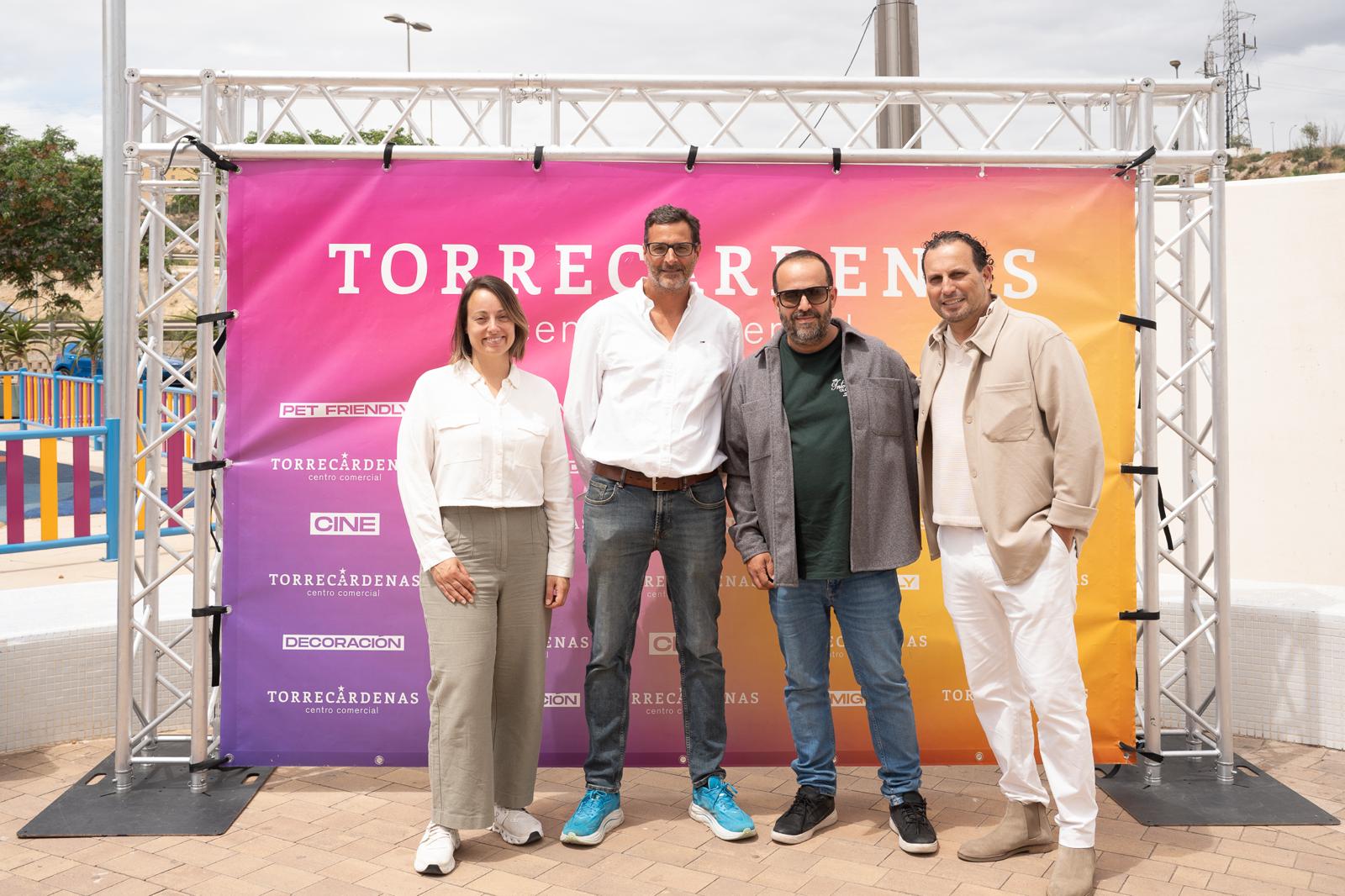 El Centro Comercial Torrecárdenas reúne a la afición de la UD Almería con una semana llena de fútbol El Centro Comercial Torrecárdenas reúne a la afición de la UD Almería con una semana llena de fútbol
